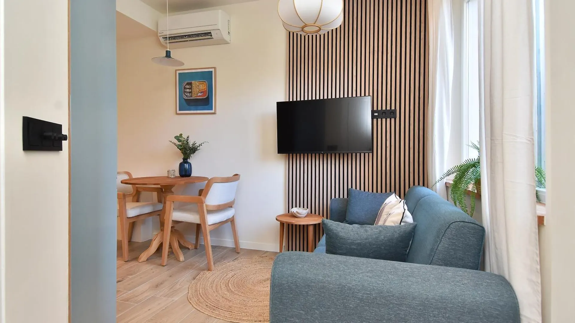 Curated Apartment Near Scheveningen Beach デン・ハーグ