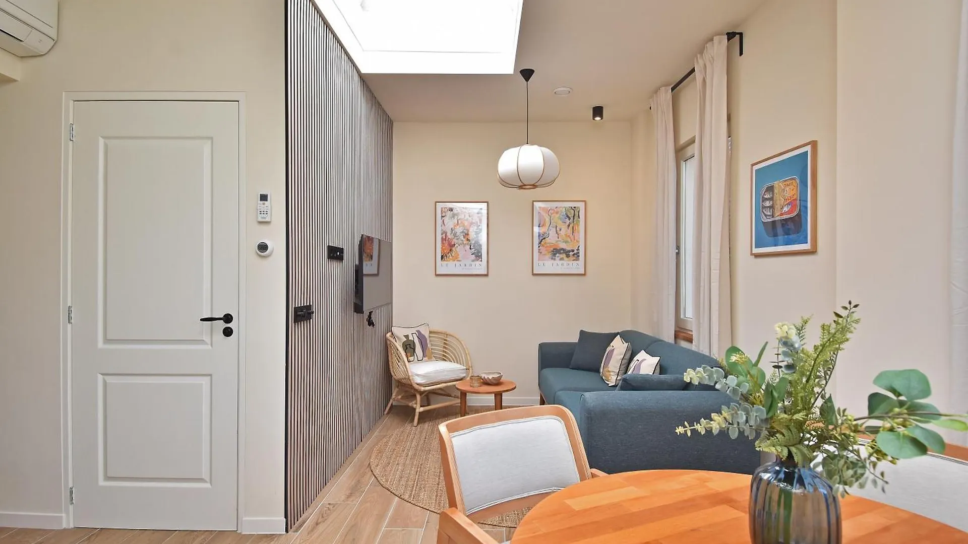 Curated Apartment Near Scheveningen Beach لاهاي