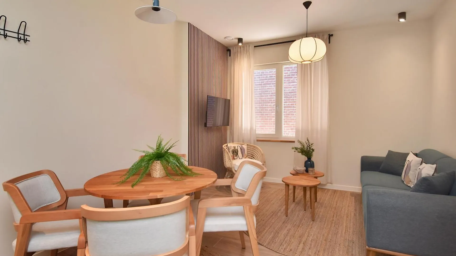 Curated Apartment Near Scheveningen Beach لاهاي هولندا