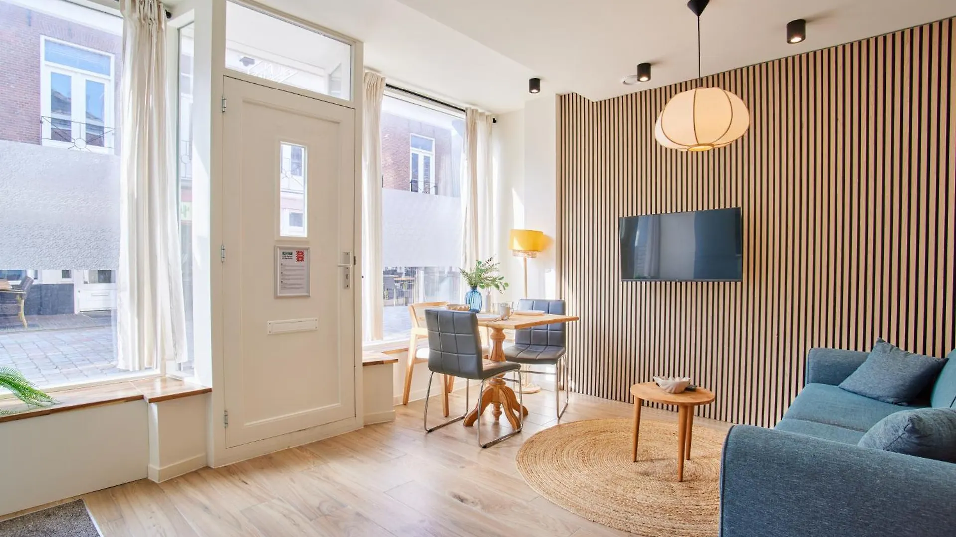 Curated Apartment Near Scheveningen Beach لاهاي